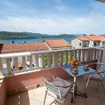 Nikola Apartament